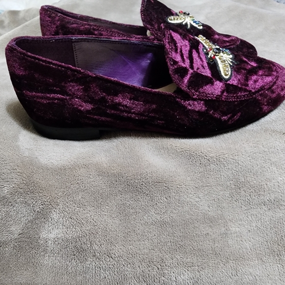 Aldo Caveny Velvet Loafers Embroidered Bee Slip On Flats Women's Size 6.5 - Picture 3 of 12